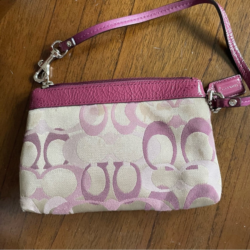 Coach Beige Signature Canvas Wristlet with Pink Trim - Picture 3 of 7
